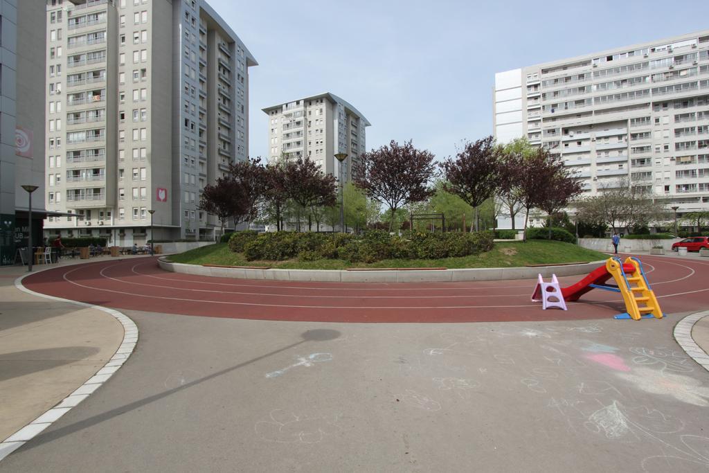 New Belgrade Apartments, Parking 5 Eur Per Day Exterior foto